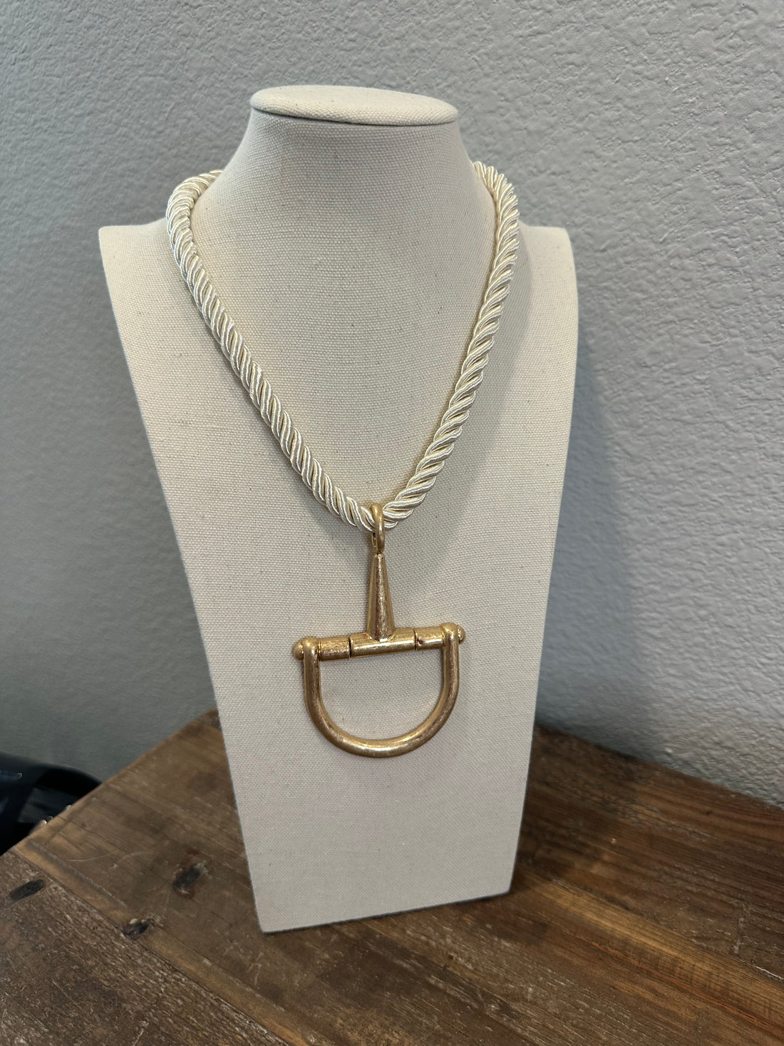 Horsebit Rope Necklace